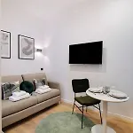 Apartment - 2p - Passy - Auteuil